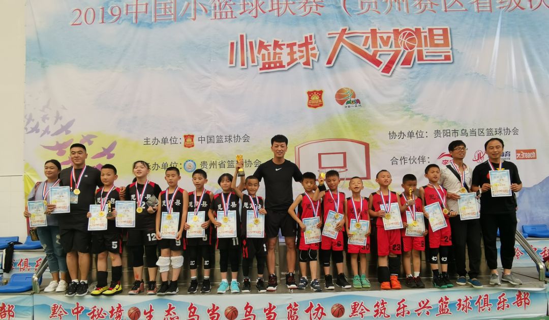 职业球员如何通过联赛提升竞技水平_0